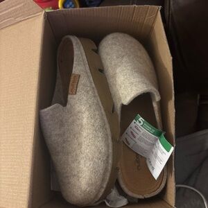 Slip-On Wool Felt Mule Clogs in Light Gray